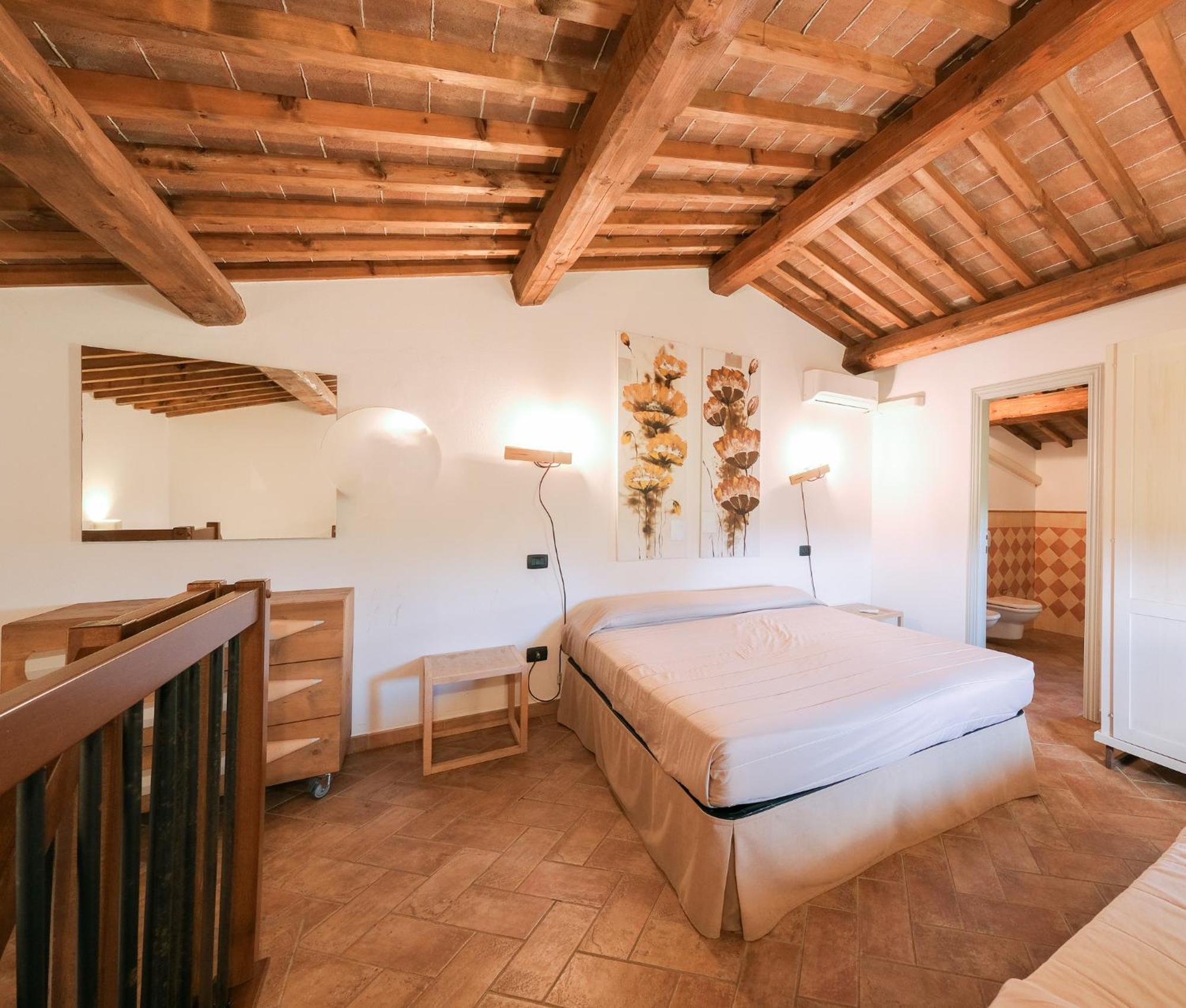San Ruffino Apartments Lari Dış mekan fotoğraf
