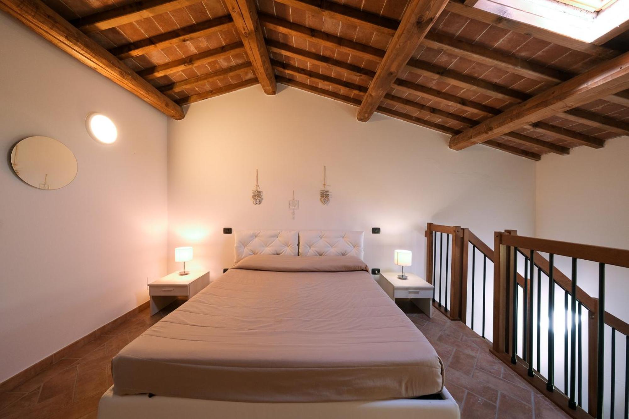 San Ruffino Apartments Lari Dış mekan fotoğraf