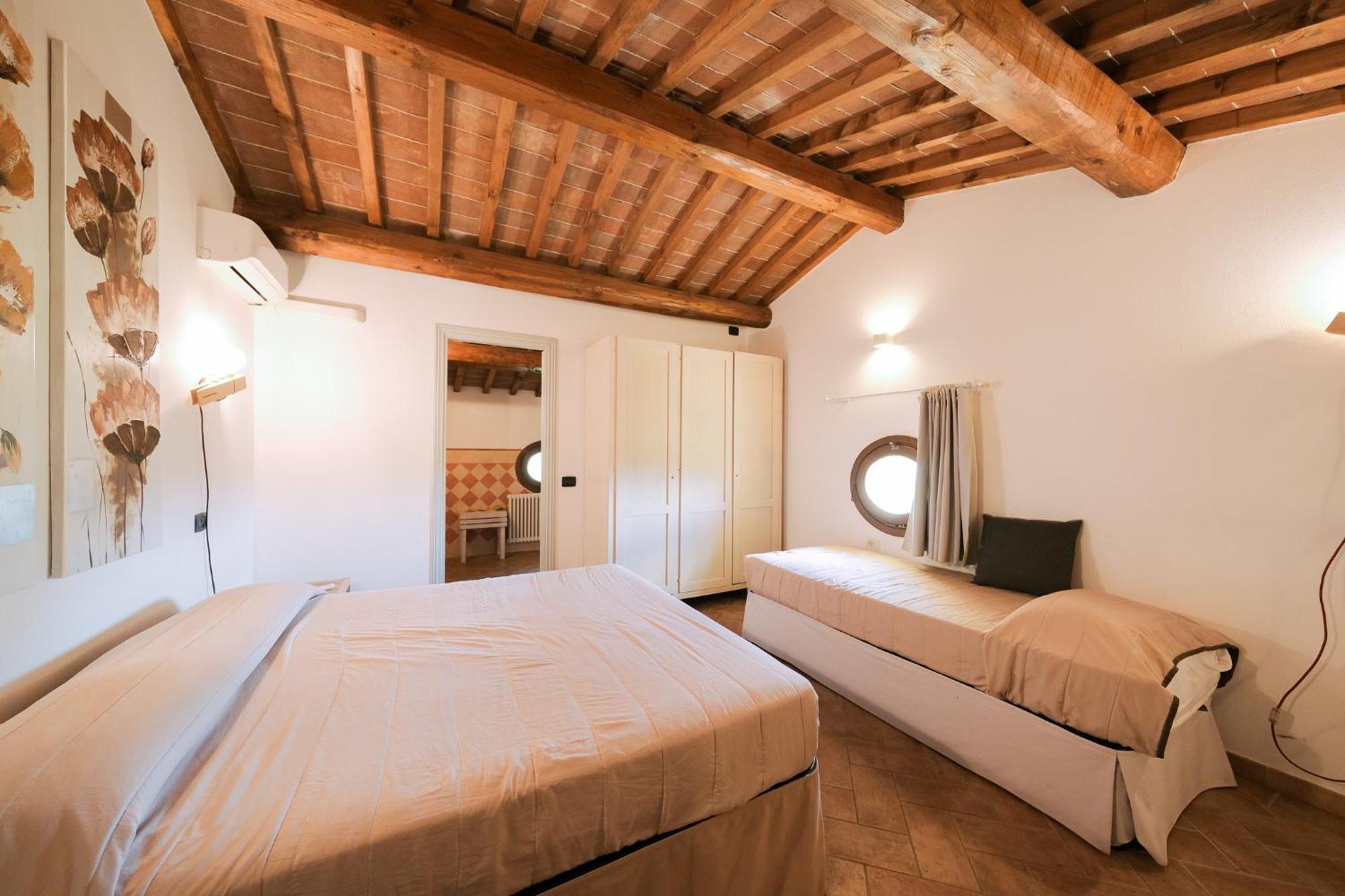 San Ruffino Apartments Lari Dış mekan fotoğraf